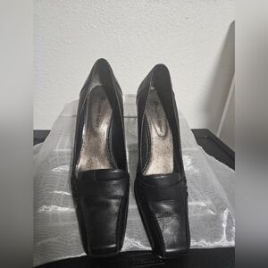 Etienne Aigner Black Heels Classic Elegance